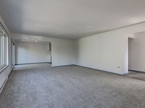 5th image of 11701 Greenwood Ave N #214