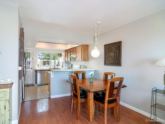 4th image of 600 Sheffield Ct Unit 29