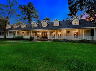 8202 Creekside Timbers Dr, Tomball, TX 77375