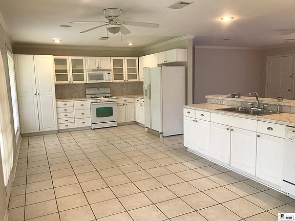 2nd image of 403 Island Dr
