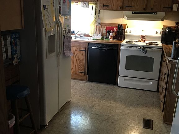 4th image of 126 Cherry Ln