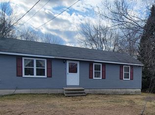1 Seneca Ave, Sanford, ME 04073