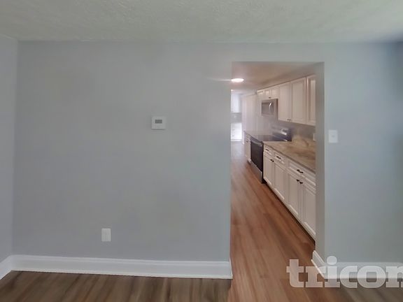 4th image of 7 Randolph Springs Ct