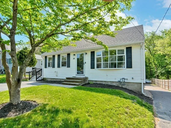 39 Pinehurst Ave, Brockton, MA 02302