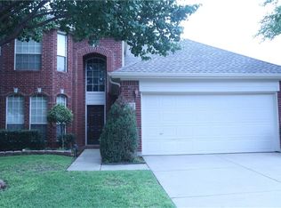 4004 Double Oak Dr, Bedford, TX 76021