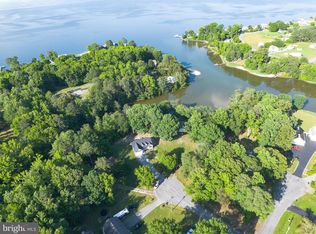 35 Overlea Ct, Montross, VA 22520