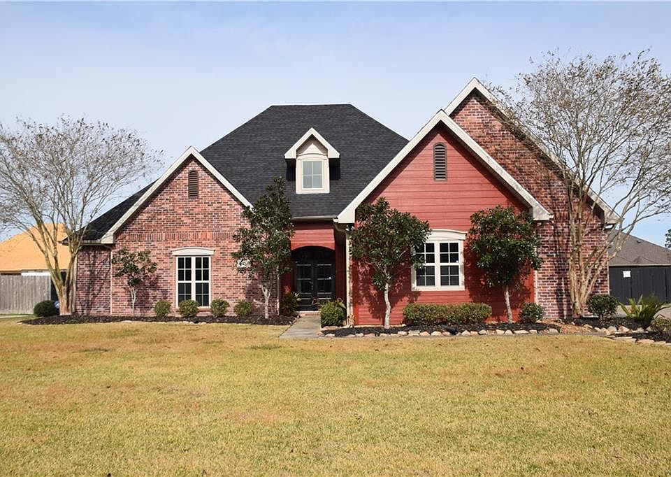 1st image of 284 Oxford Ct