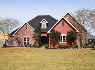 284 Oxford Ct, Lake Charles, LA 70605