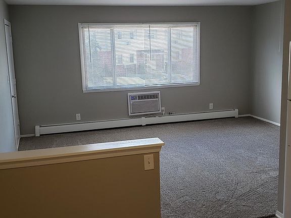 4th image of 1213 Woodridge Dr
