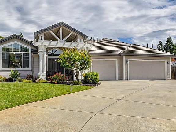 3rd image of 3135 Weymouth Way