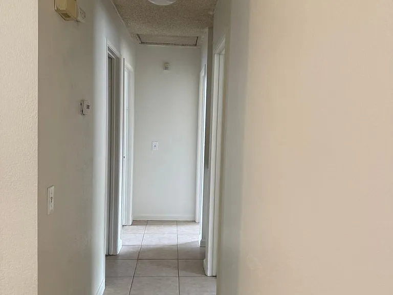 15191 Farmington Ct — Photo 22