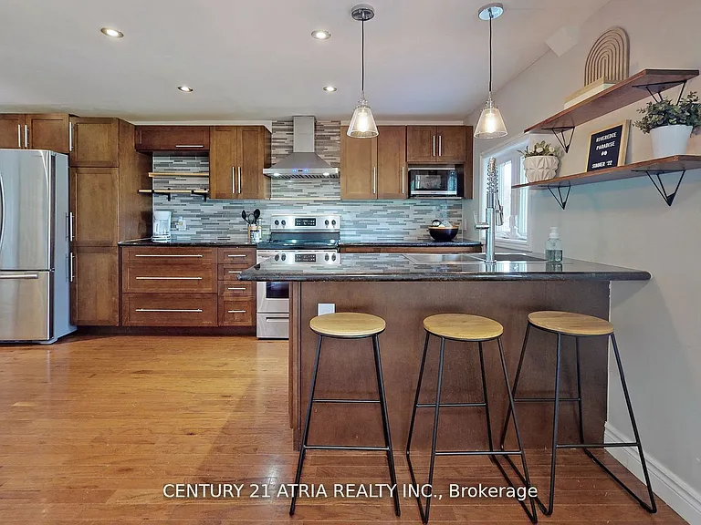175 Riveredge Dr — Photo 7