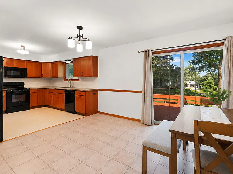 3622 Rolling Hill Dr — Photo 20