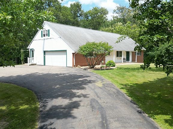 2nd image of 485 Lourdes Dr