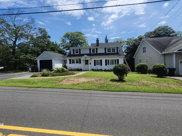 43 Point O Woods Dr, Toms River, NJ 08753