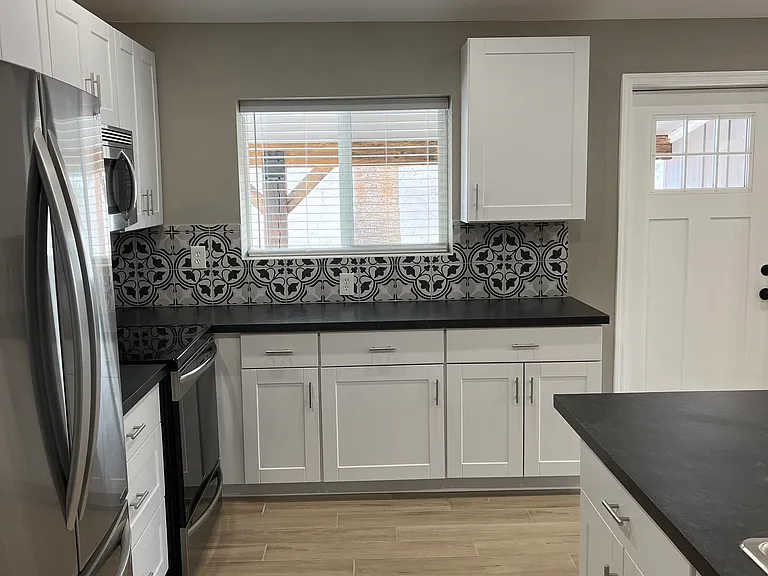51 S Mariposa Dr — Photo 10