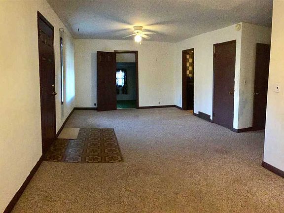 5th image of 3132 Elinore Ave