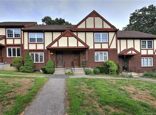 16 Derbyshire Dr #16, Derby, CT 06418