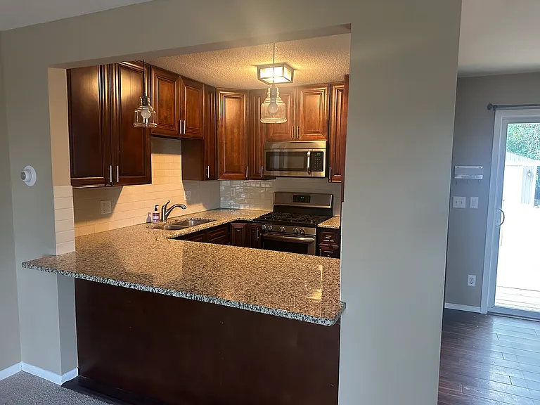 5945 Sunset Rd — Photo 2