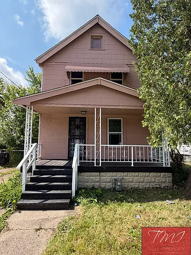 13302 Durkee Ave Photo 1