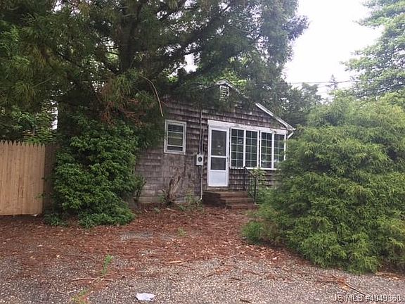 2nd image of 1501 Lakeside Dr S