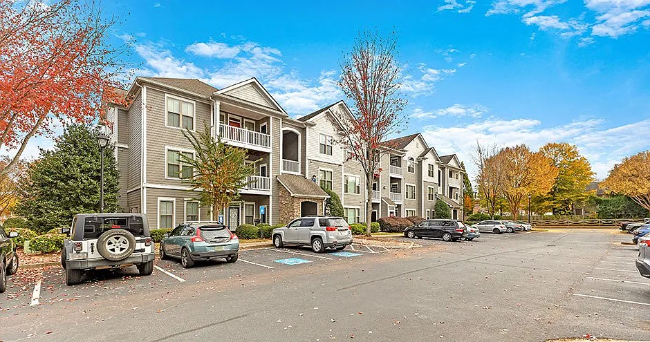 Park At Kennesaw Apartments — Photo 4