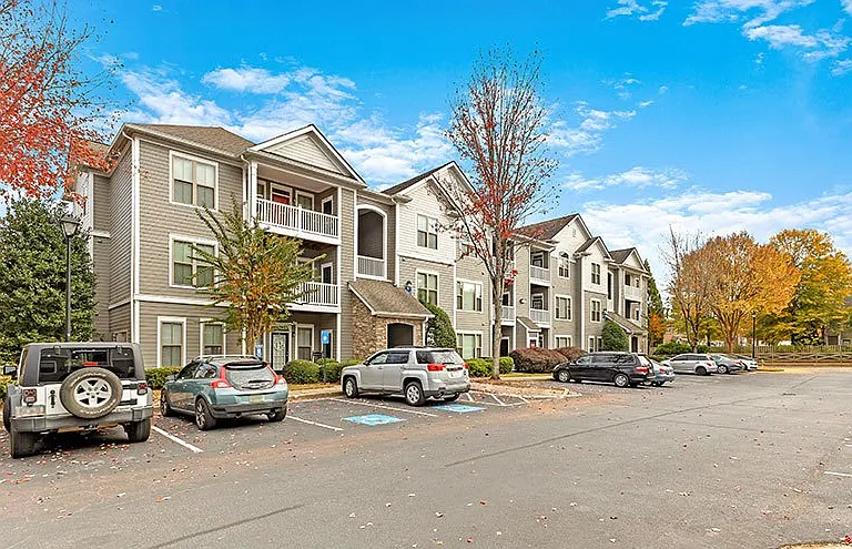 Park At Kennesaw Apartments — Photo 4