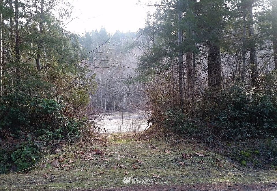 2nd image of 0 NE River Road