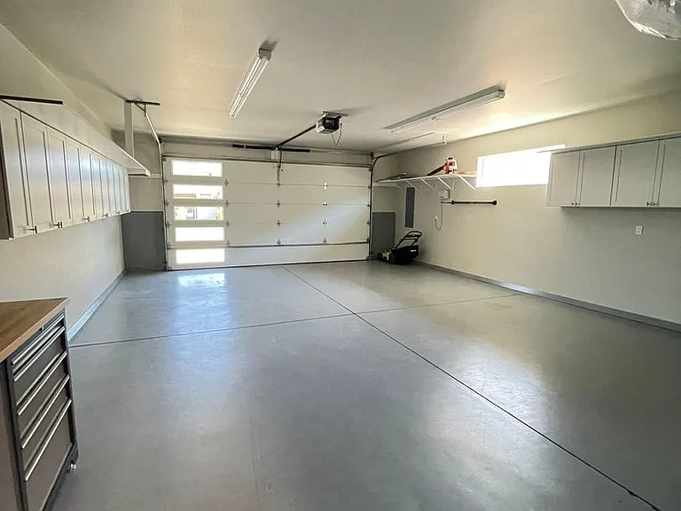 304 E Stanford Ave — Photo 34
