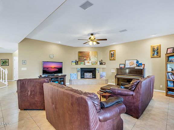 5th image of 2322 S ROGERS Circle #10