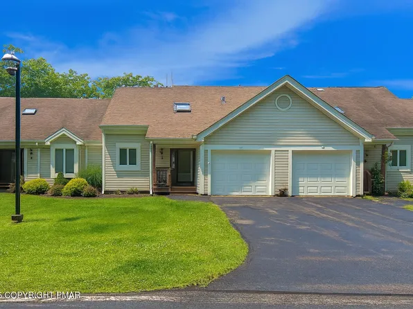 109 Duck Hollow Cir, Stroudsburg, PA 18360