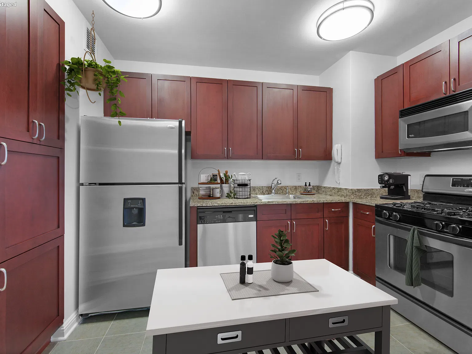 211 North End Avenue — Photo 4