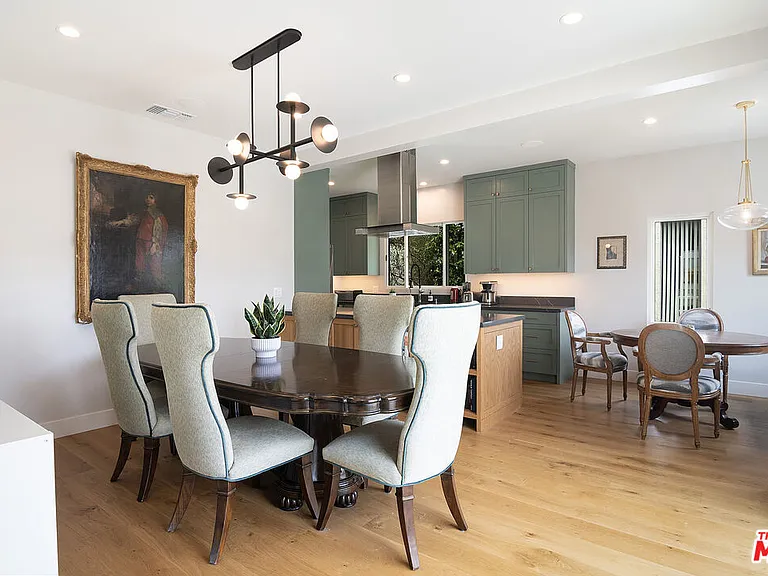 8021 Blackburn Ave #U — Photo 13