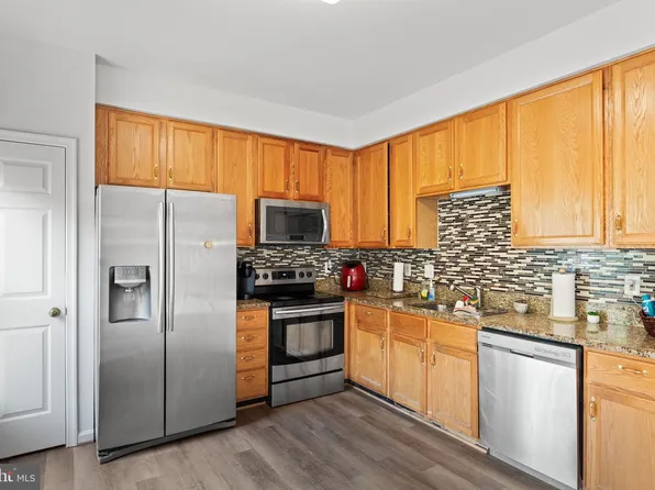 2585 Sylvan Moor Ln, Woodbridge, VA 22191
