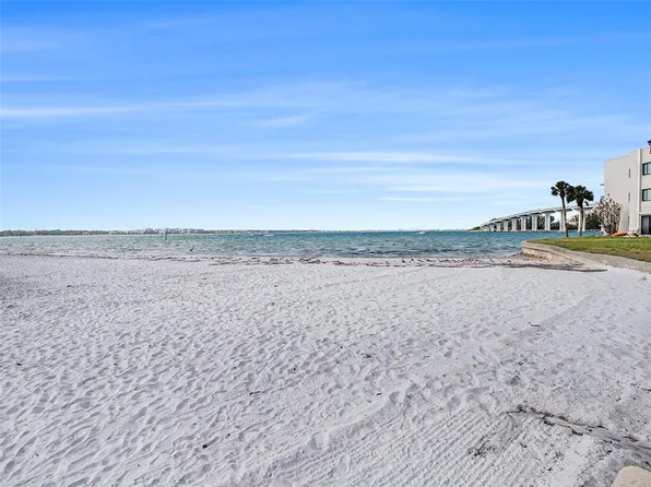 830 S Gulfview Blvd APT 102, Clearwater, FL 33767
