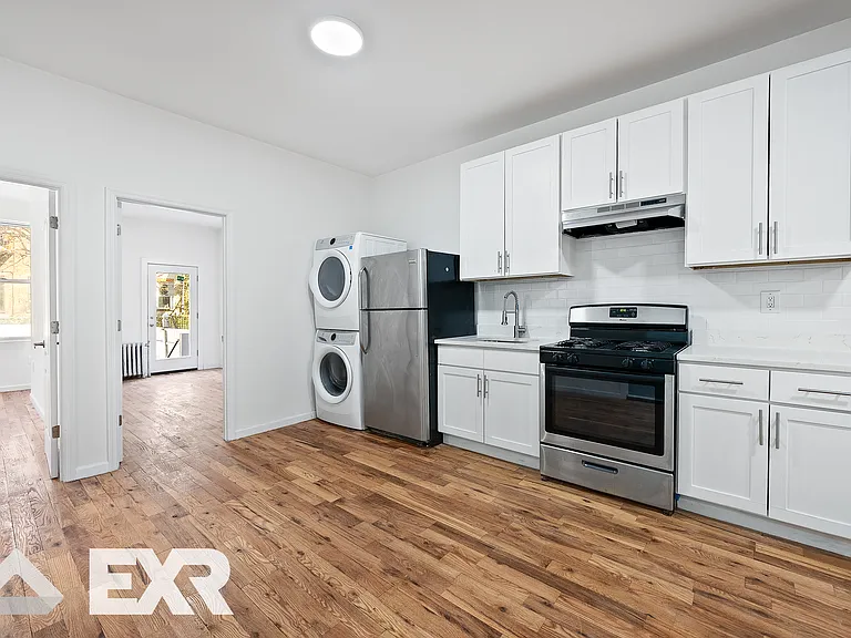987 Lafayette Ave #1B — Photo 1