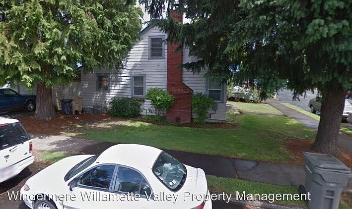 2nd image of 502 NW 30th St