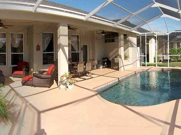 Pool & Lanai