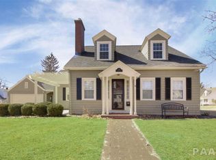 1110 E Richwoods Blvd, Peoria, IL