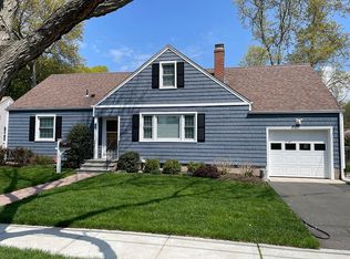 171 Carmalt Rd, Hamden, CT 06517