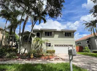 11225 Roundelay Rd, Cooper City, FL 33026