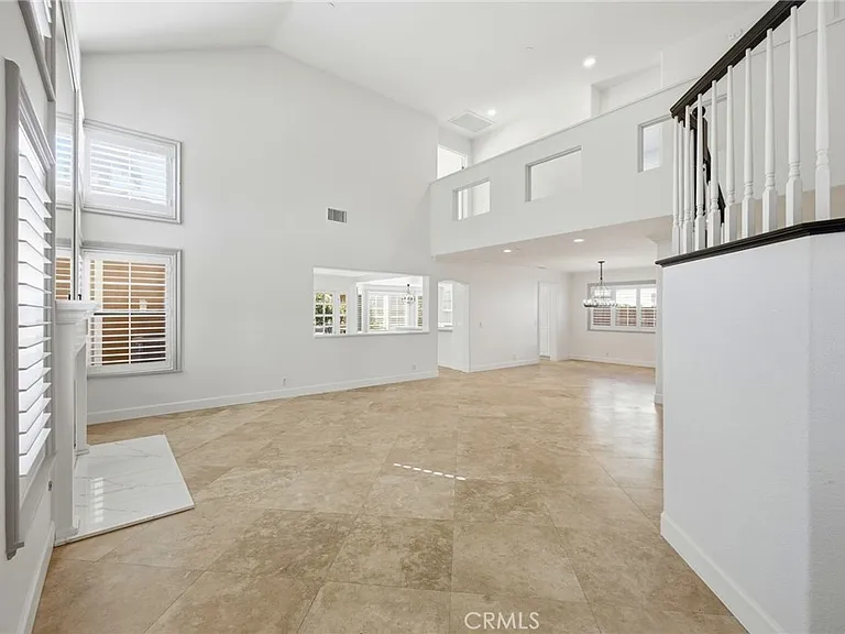 733 Avenida Azor — Photo 7