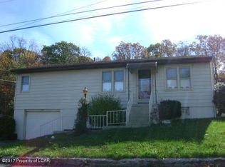 214 E 20th St, Hazleton, PA 18201