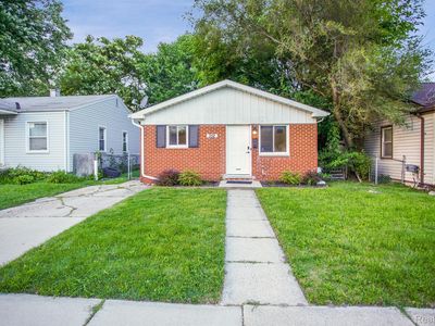 352 W Kalama Ave, Madison Heights, MI, 48071