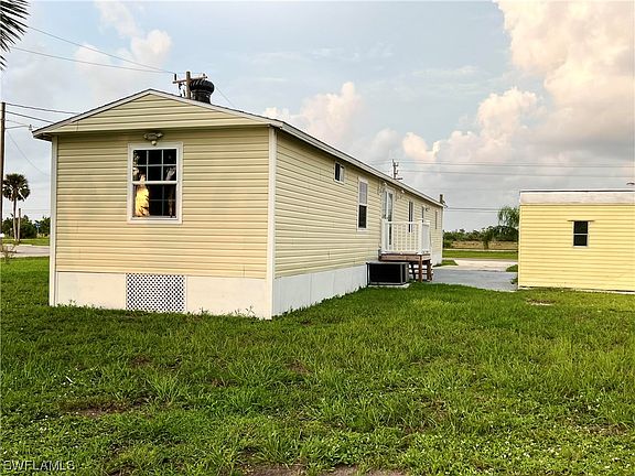 4th image of 4751 Curlew Dr