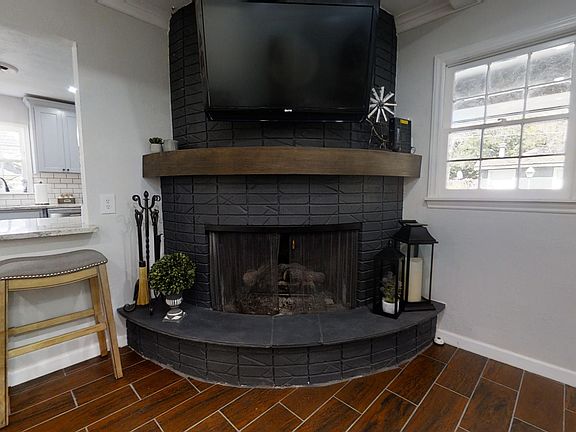 4th image of 3817 Fleetwood Dr