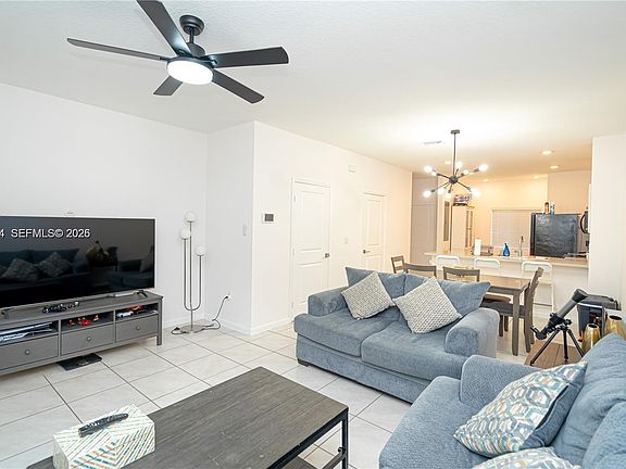 4th image of 2820 NW 180th St