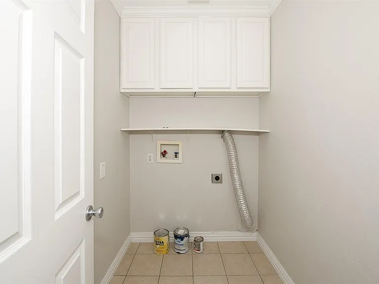 709 Inwood Dr — Photo 12