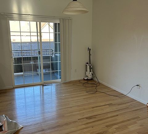 4th image of 9442 Elmhurst Ln Unit B