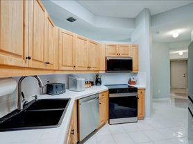 10173 Andover Coach Cir